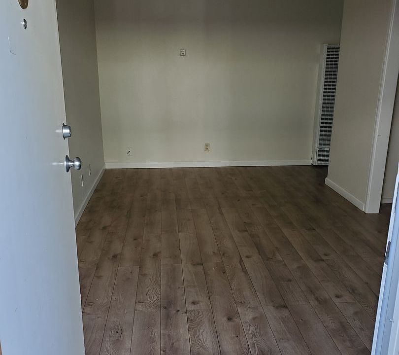 1st image of 422 Redwood Ave #5