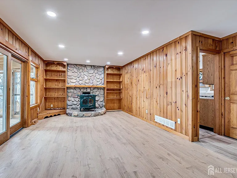 23 Cardownie St — Photo 8
