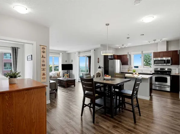 604 SW East Lake Blvd NE #2201, Airdrie, AB T4A 0G6