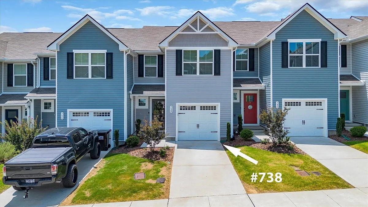738 Cottoncloud Dr — Photo 1
