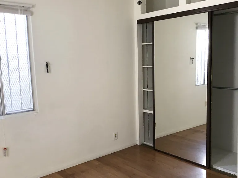 5149 York Blvd — Photo 4