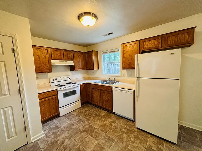 50 Salem Ln — Photo 15