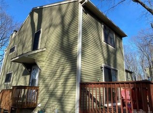 40 Foxon Hill Rd UNIT K42, New Haven, CT 06513