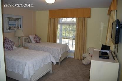 4th image of 85 Cedar Dr