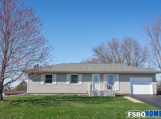 56 Greenview Dr, West Branch, IA 52358