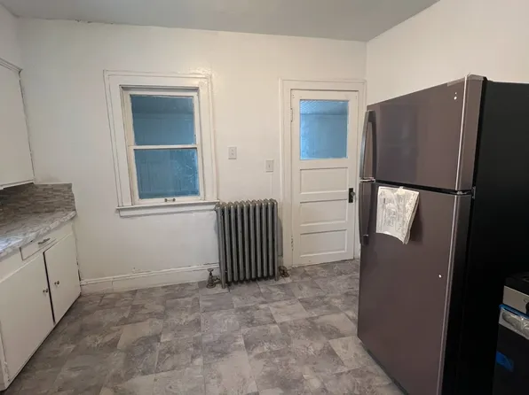 12209 Corlett Ave, Cleveland, OH