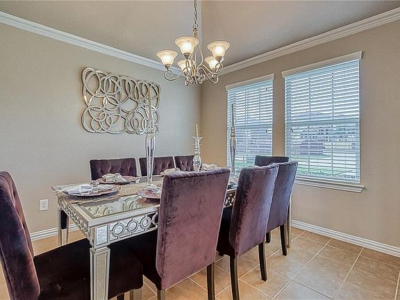 5th image of 632 Rolling Hills Ln