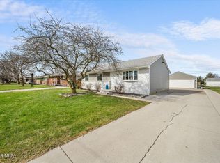 1320 Superior St, Genoa, OH