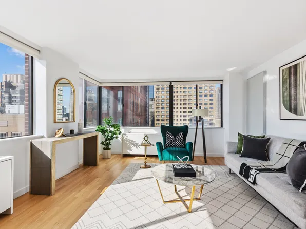 45 West 67th Street image 4 of 16