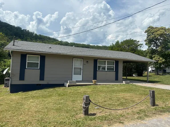 900 Butler St, Oliver Springs, TN 37840
