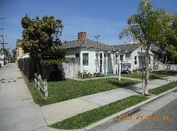2nd image of 211 4th St
