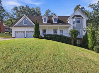 6920 Wake Robin Dr, Chattanooga, TN 37412