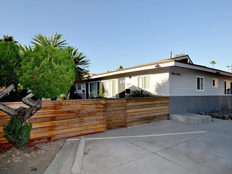 7670 Normal Ave — Photo 1
