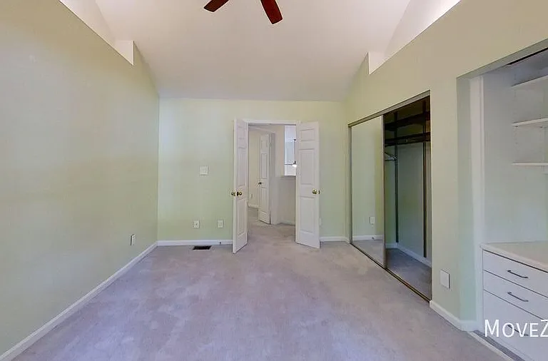 3813 Carnegie Ln — Photo 25