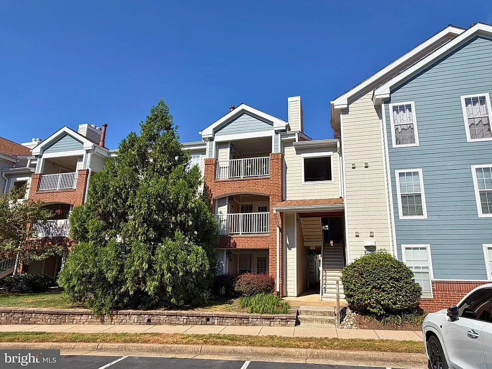 20979 Timber Ridge Ter #204