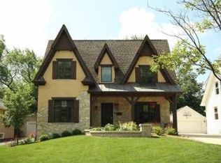 367 Elm St, Glen Ellyn, IL