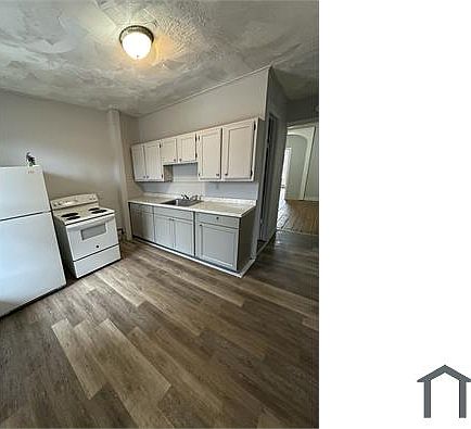 5th image of 226 1st St APT 1