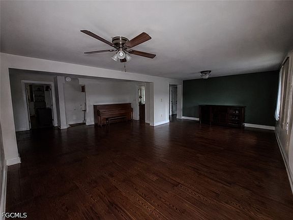 5th image of 3110 11th St SW