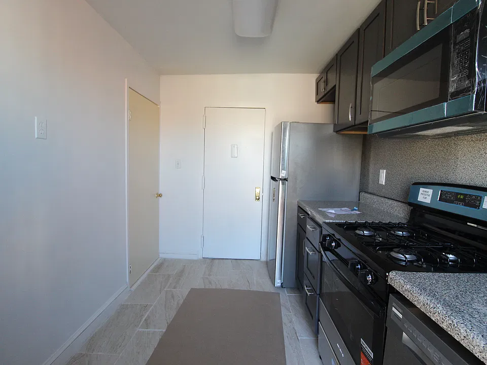 63 Decatur St #2