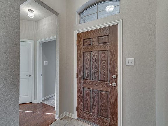 2nd image of 200 Longhorn Dr
