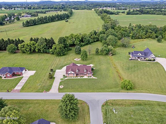 2nd image of 111 Beechfork Trl