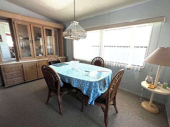 5th image of 8211 Desoto Dr