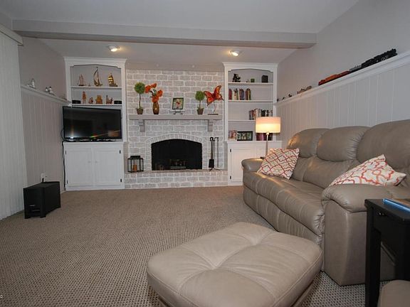 5th image of 6941 Woodbrook Dr SE