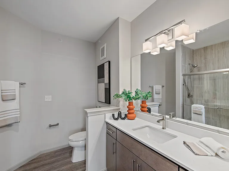 19Nineteen Promenade — Photo 188