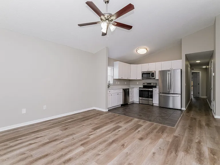 6123 Sand Key Ln — Photo 6