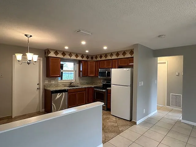 8500 Sunset Dr — Photo 6