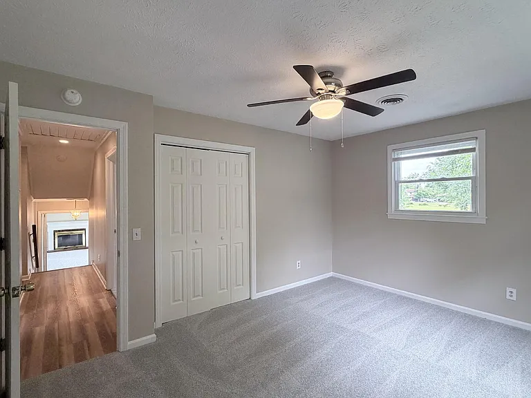 725 Wildflower Ln — Photo 21