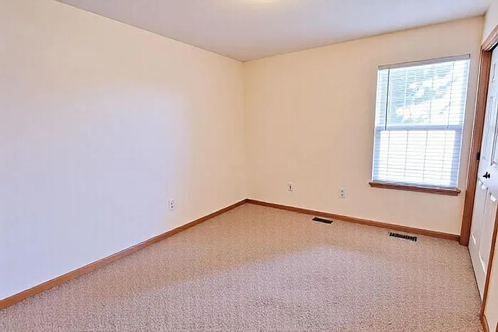 1318 Finch St — Photo 11