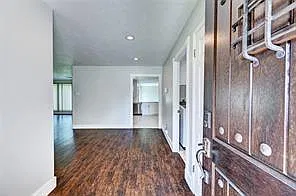 4 bed, 2.0 bath, 2328 sqft, $2,250 — Photo 4