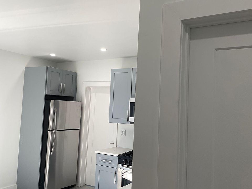 1st image of 27 Cliff St #4