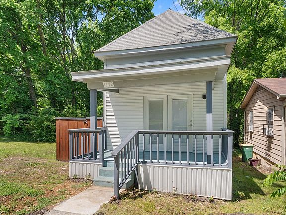 5th image of 1112 Hanger St