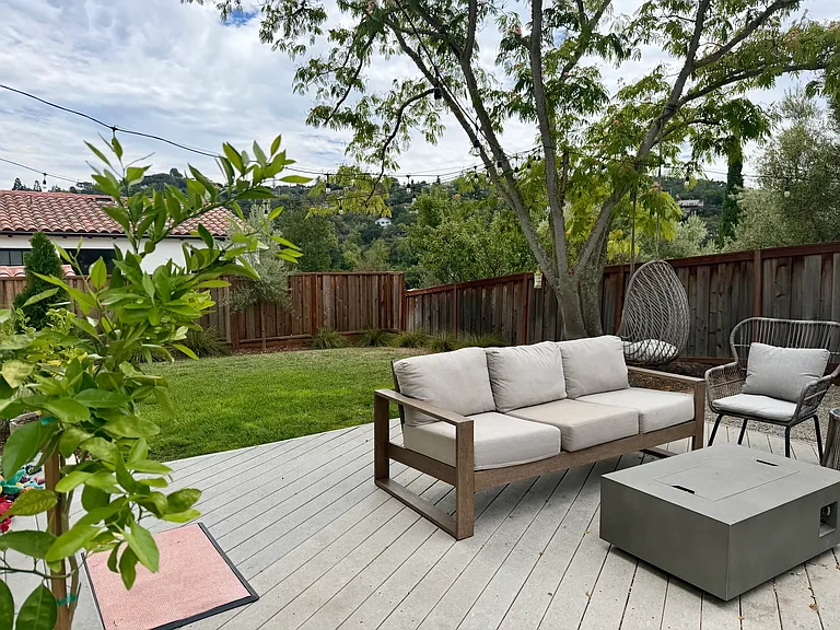 375 Summit Dr — Photo 6