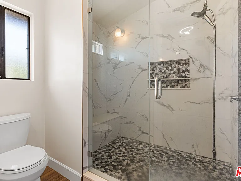9200 Wystone Ave — Photo 33