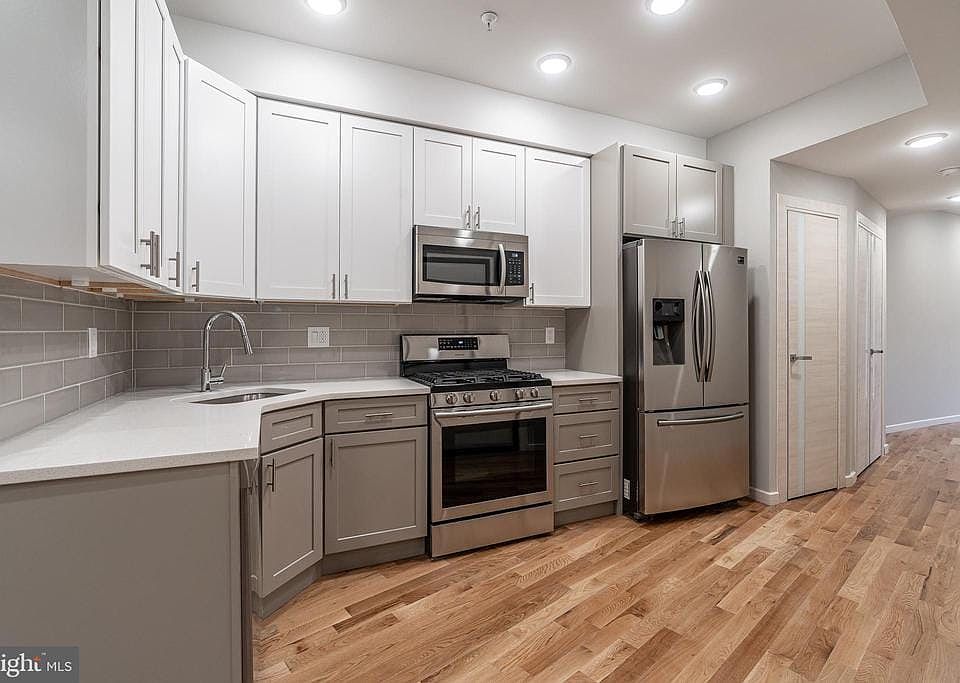 1st image of 2045 N College Ave #B