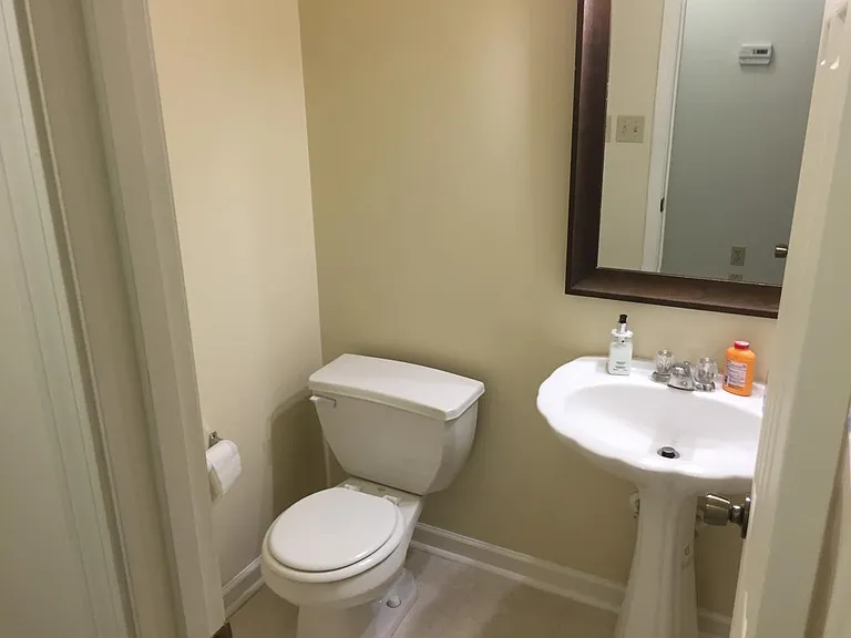 137 Mountain Dr — Photo 4