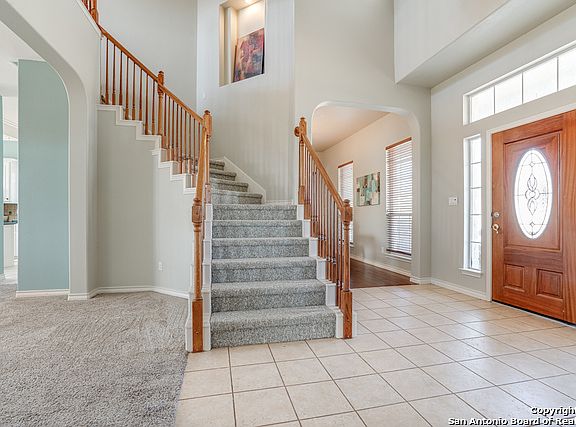 3rd image of 1149 Country View Dr