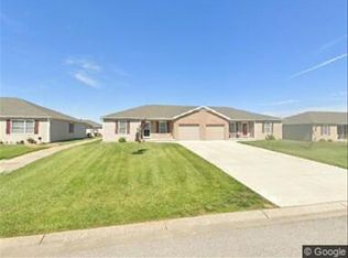 519 S 9th Ave, Haubstadt, IN 47639