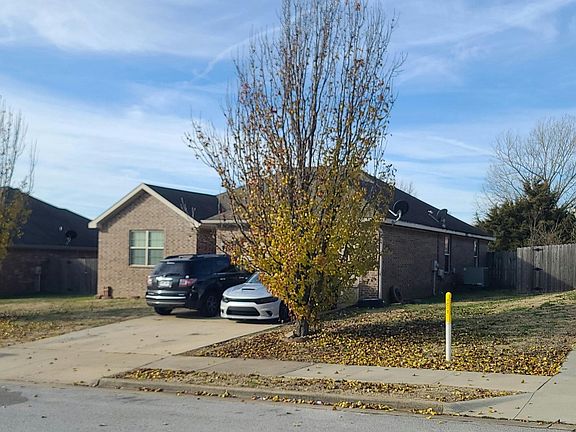 4th image of 4418 Ferns Valley Loop