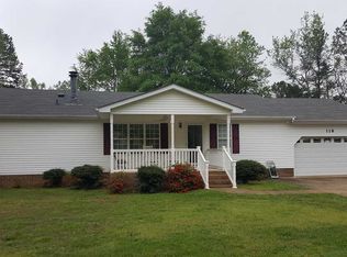 118 Lindsey Ln, Cowpens, SC 29330