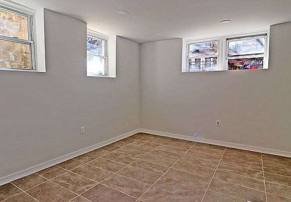 5th image of 41-31 60th St