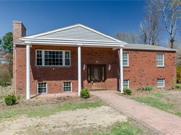 39 Francis Rd, Glocester, RI 02857