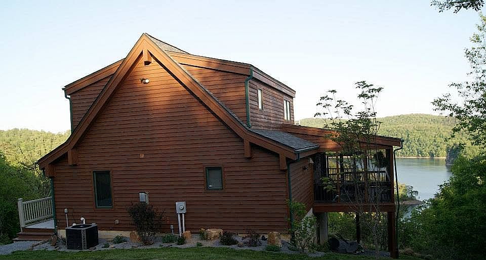 2nd image of 1913 Whistle Valley Rd