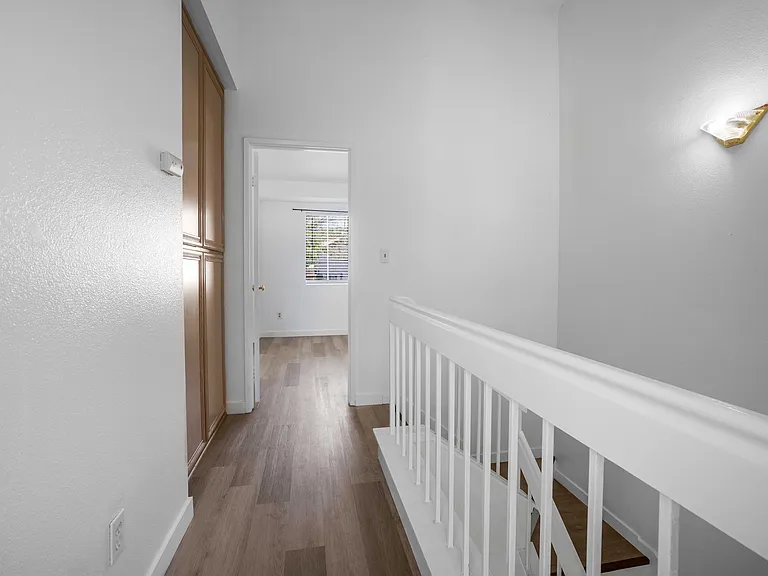 8966 Arlingdale Way — Photo 6