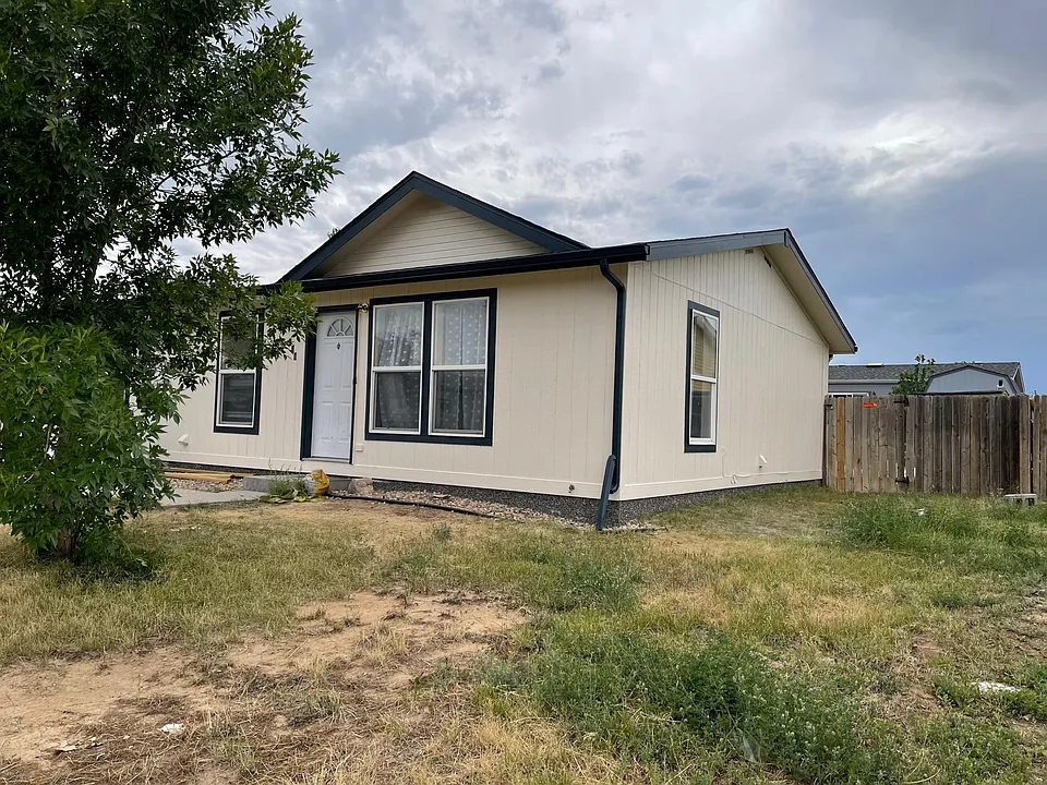 329 Apache Pl