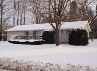 58 River St, Morrisonville, NY 12962