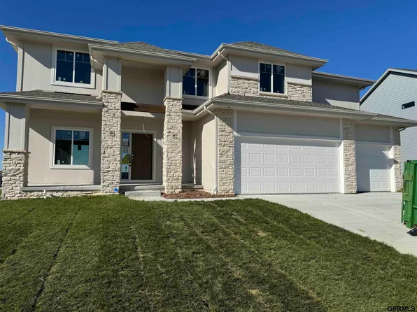 12626 Carpenter St, Omaha, NE 68138